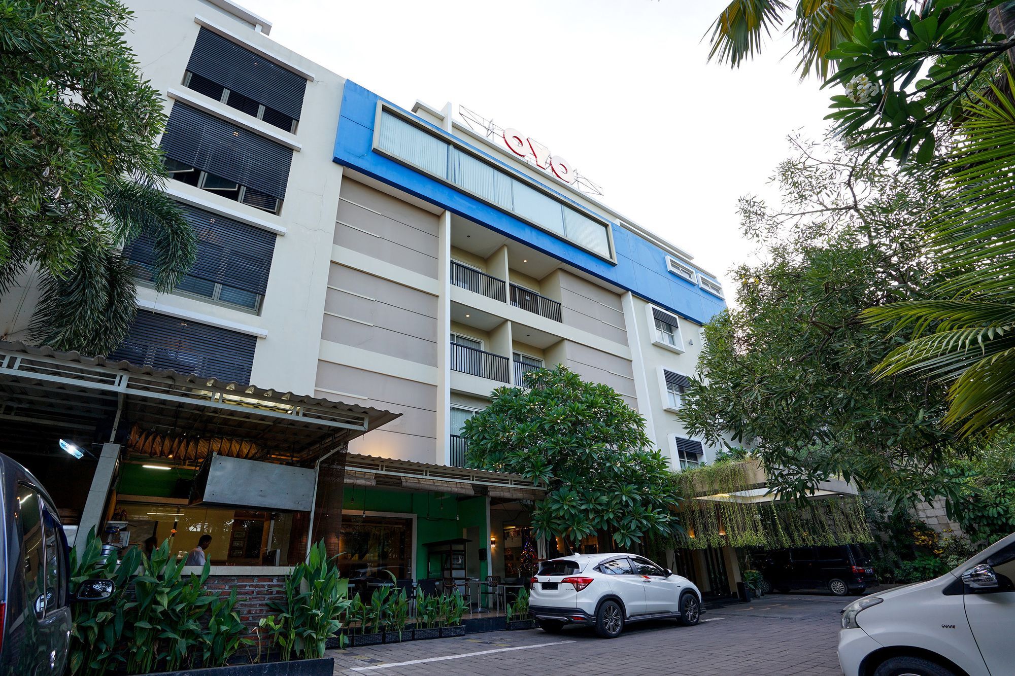 Oyo 197 Prime Royal Hotel Kapasari Exterior foto